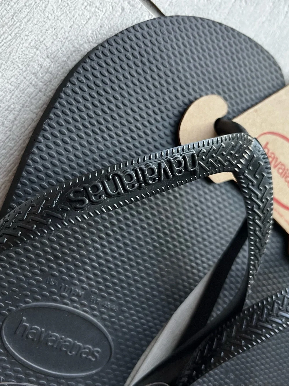 Havaianas Top Flip Flops Black – Men 11/12 (Women 13/14) - Brand New with Tags